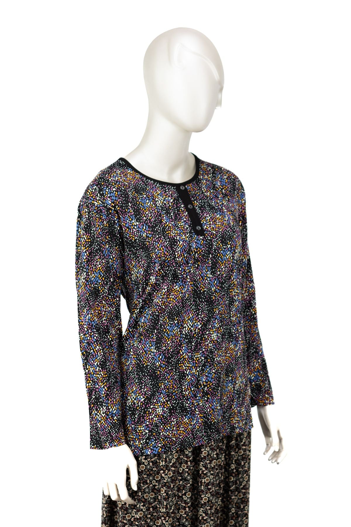 Kadın Turlu Viskon Penye Kumaş Anne Bluz Puantiye Desenli Likralı Yuvarlak Yaka Tam Kalıp